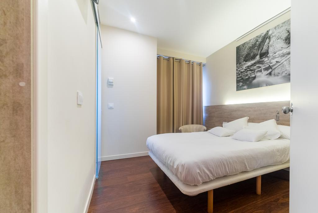 El Pi De Sant Just - Habitacions I Apartaments Εξωτερικό φωτογραφία