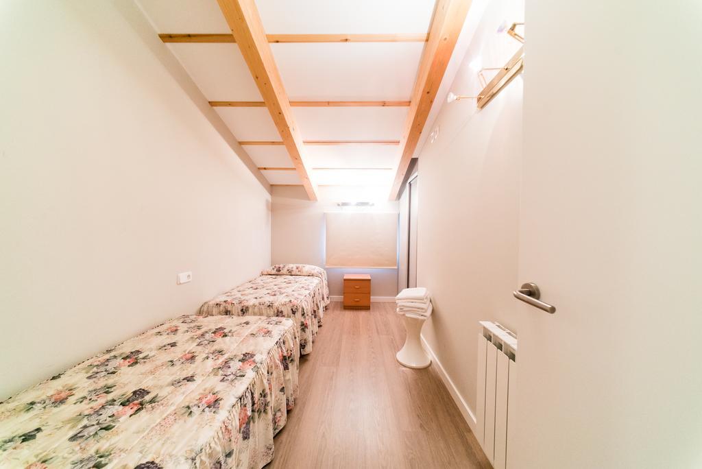 El Pi De Sant Just - Habitacions I Apartaments Εξωτερικό φωτογραφία
